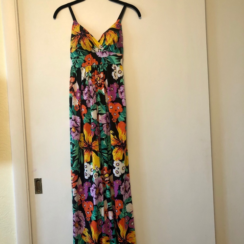 Summer maxi dress size small